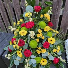 Red, Yellow &amp; Green Pedestal Arrangement