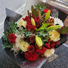 Festive Grandeur Christmas Bouquet