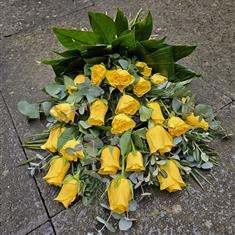 24 Single Yellow Roses Tied Sheaf